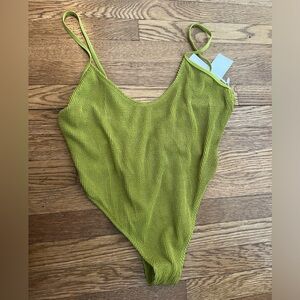 Good American Always Fits One-Piece Swimsuit in Chartreuse Size 5/6